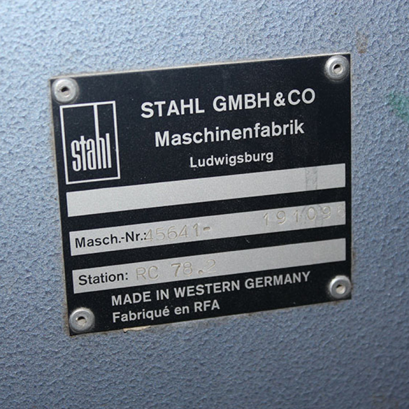 Stahl Folding Machine