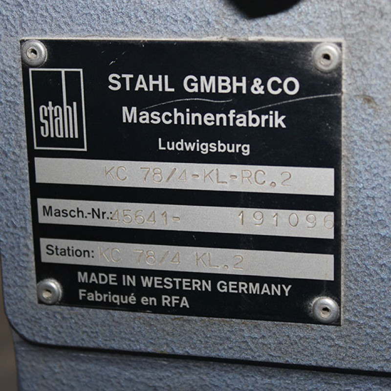 Stahl Folding Machine